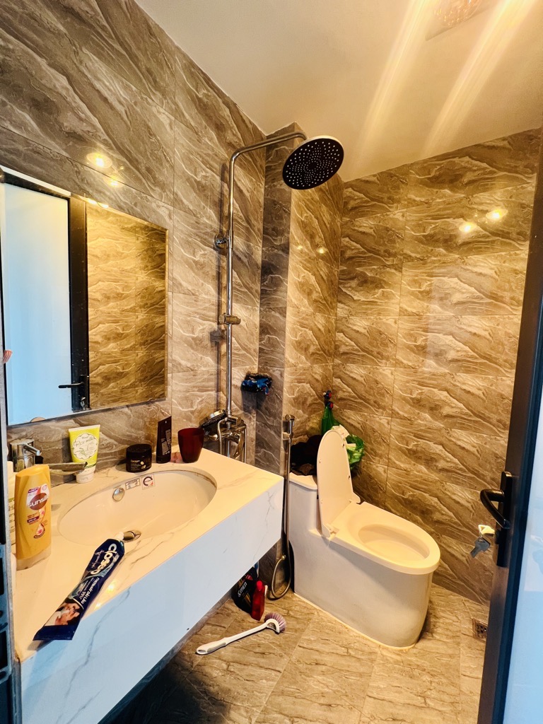 Bán nhà Đê Trần Khát Chân - diện tích 36.4m2 6 tầng - Mặt Phố - Lô Góc - Nhà Mới - Kinh Doanh - giá 12,5 tỷ