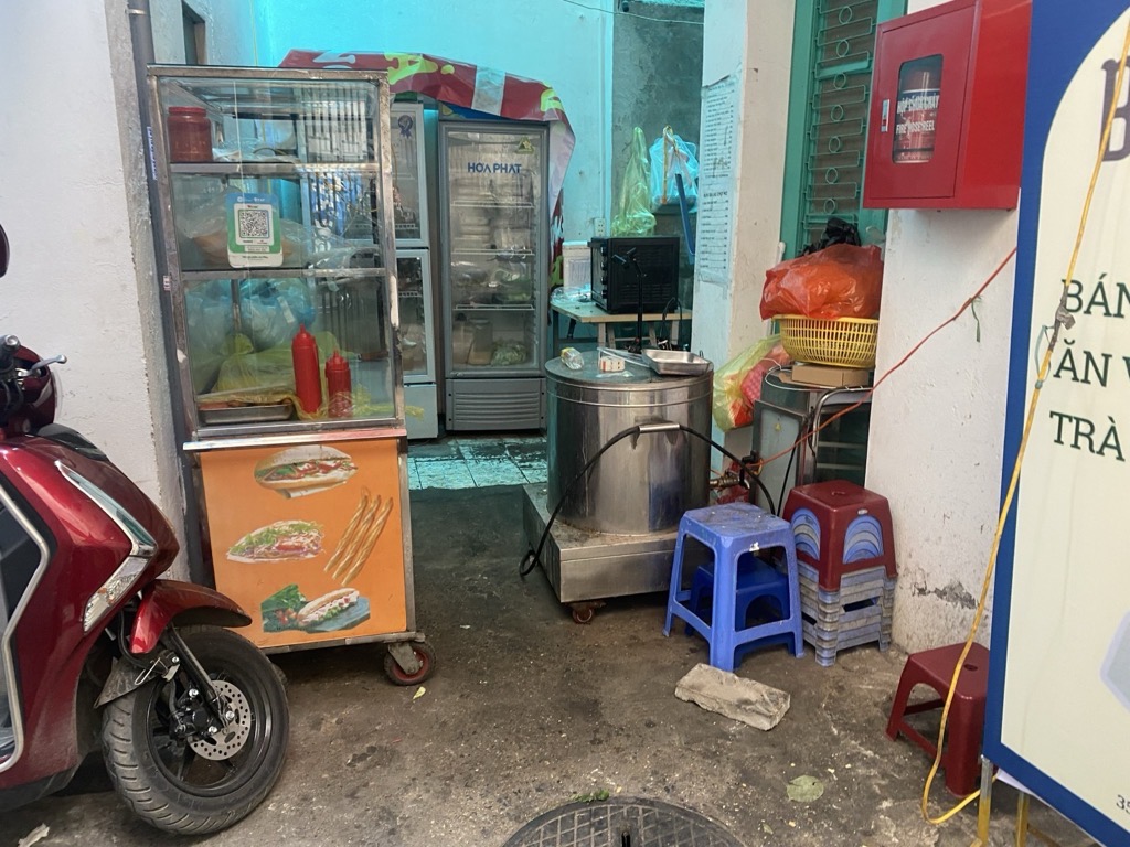 Bán nhà Ngõ Trại Cá - diện tích 44.8m2 1 tầng - Lô góc - giá 8,9 tỷ