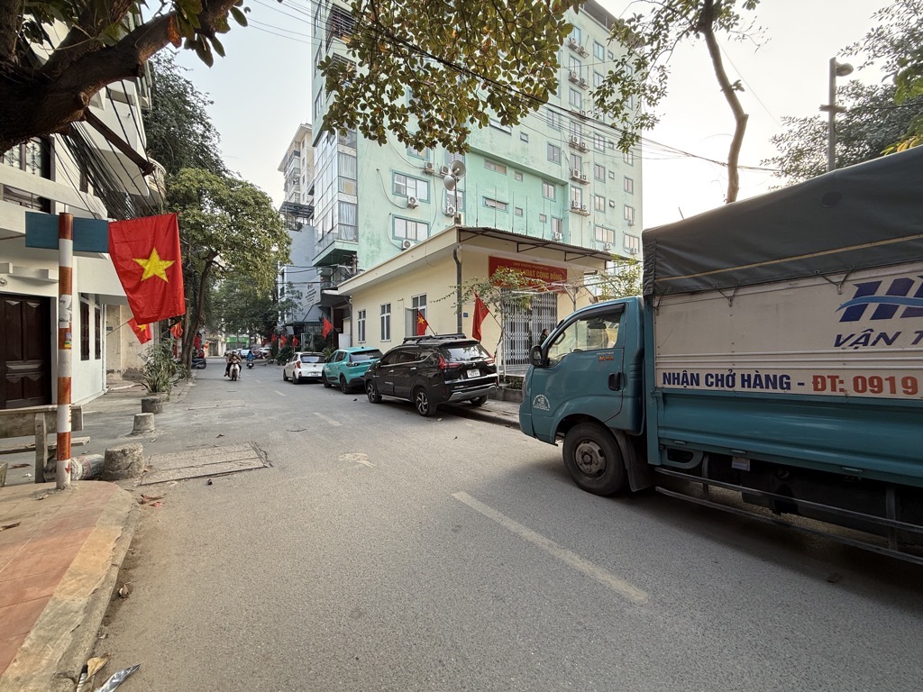 Bán nhà Phương Liệt - diện tích 68m2 2 tầng - Lô góc - giá 13 tỷ