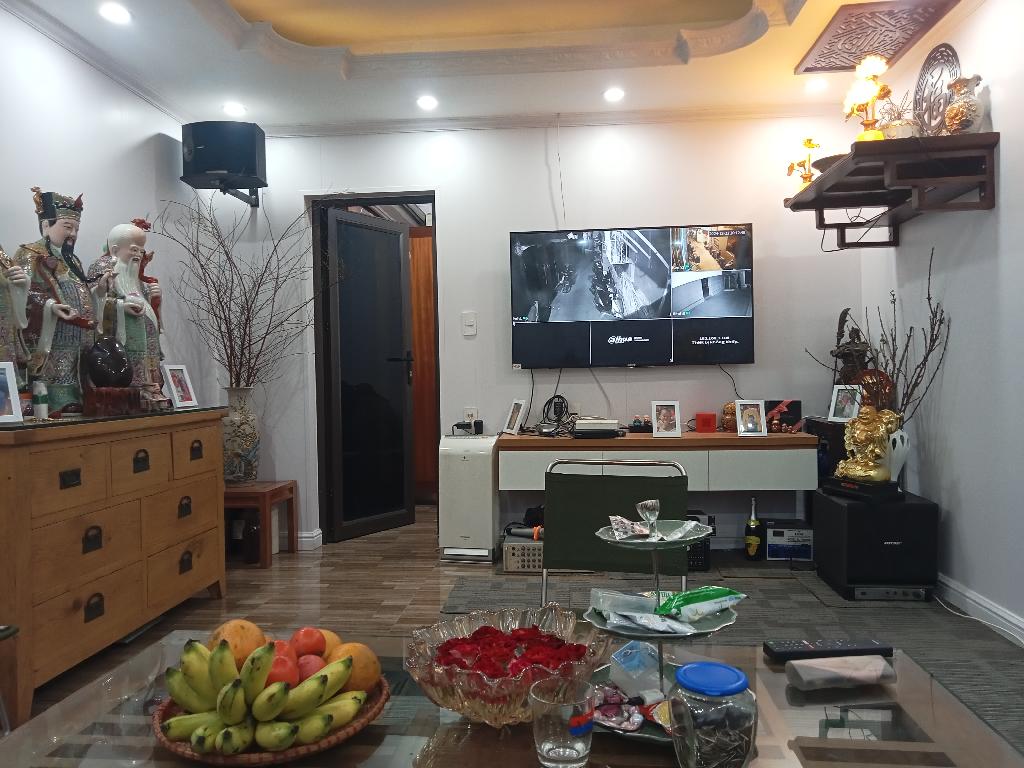 Bán nhà Giải Phóng - diện tích 90m2 1 tầng - Căn tập thể đẹp như CC cao cấp - giá 4,8 tỷ