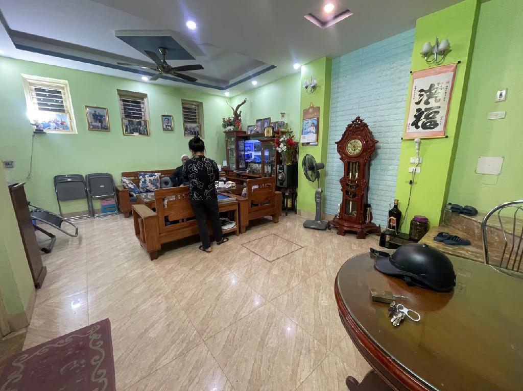 Bán nhà Vũ Thạnh - diện tích 42m2 3 tầng - Mặt ngõ ô tô, lô góc - giá 16,5 tỷ