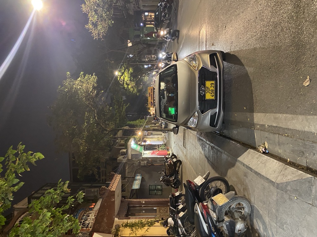 Bán nhà Nguyễn Khuyến - diện tích 21.6m2 3 tầng - Cực đẹp, ngay Văn Miếu - giá 5,5 tỷ