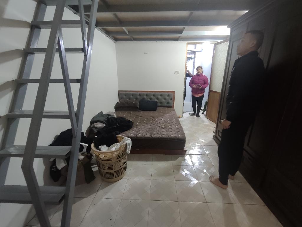 Bán nhà Đê Trần Khát Chân - diện tích 30m2 3 tầng - Mặt ngõ ô tô kinh doanh - giá 8,5 tỷ