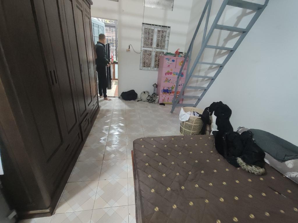 Bán nhà Đê Trần Khát Chân - diện tích 30m2 3 tầng - Mặt ngõ ô tô kinh doanh - giá 8,5 tỷ