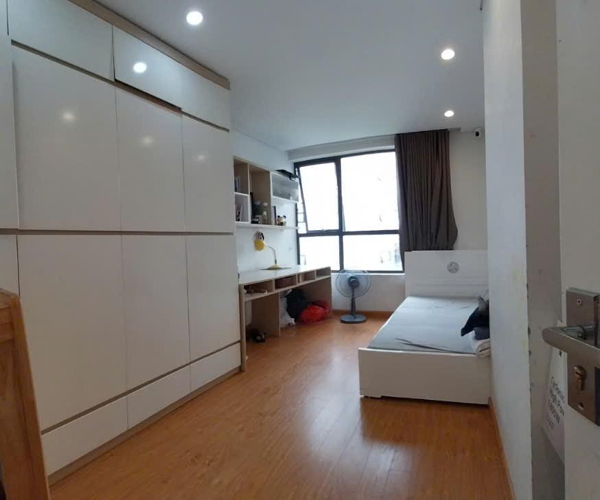 Bán nhà Huỳnh Thúc Kháng - diện tích 75m2 3 tầng - Tòa nhà chung cư cao cấp - giá 6,6 tỷ