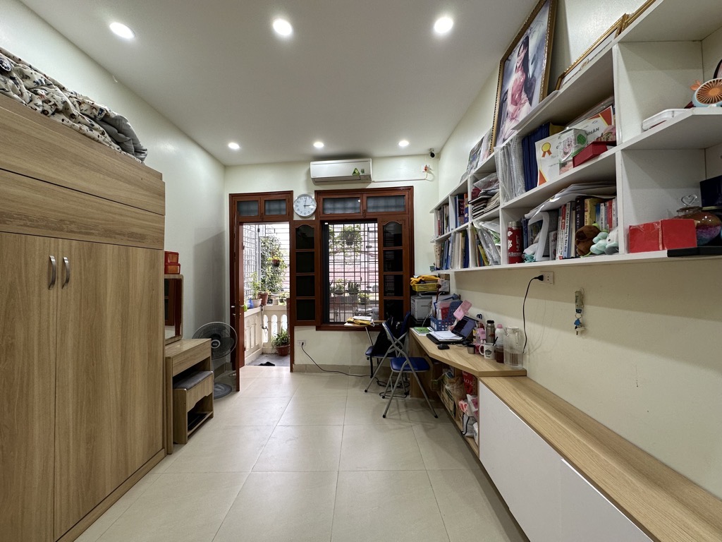 Bán nhà Minh Khai - diện tích 51m2 4 tầng - Mặt ngõ ô tô tải tránh nhau - giá 16,2 tỷ