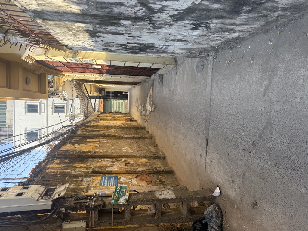 Bán nhà Minh Khai - diện tích 102m2 4 tầng - Ngõ ô tô tránh - giá 22 tỷ