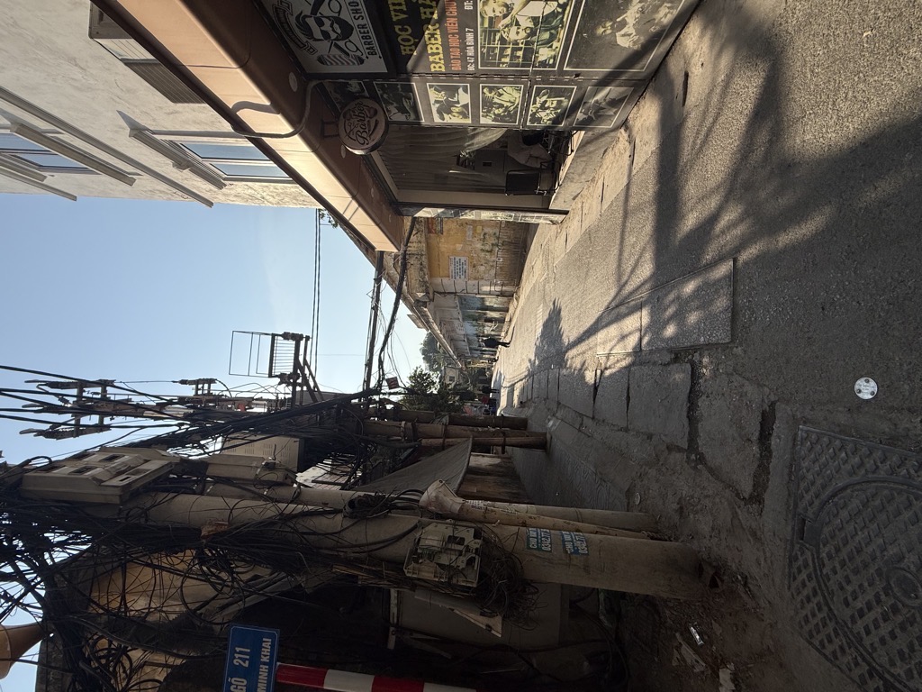 Bán nhà Minh Khai - diện tích 102m2 4 tầng - Ngõ ô tô tránh - giá 22 tỷ