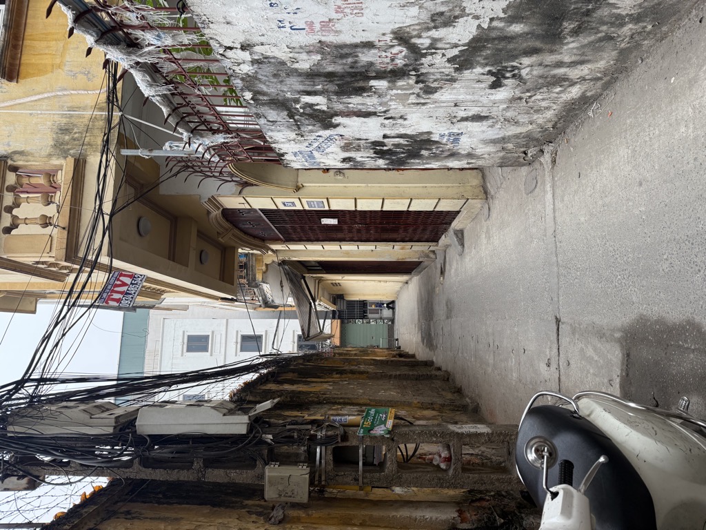 Bán nhà Minh Khai - diện tích 102m2 4 tầng - Ngõ ô tô tránh - giá 22 tỷ