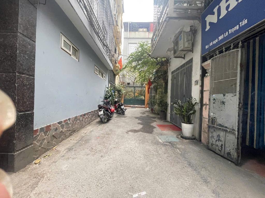 Bán nhà Lê Trọng Tấn - diện tích 72.9m2 3 tầng - Ô TÔ ĐỖ CỬA - giá 16,8 tỷ