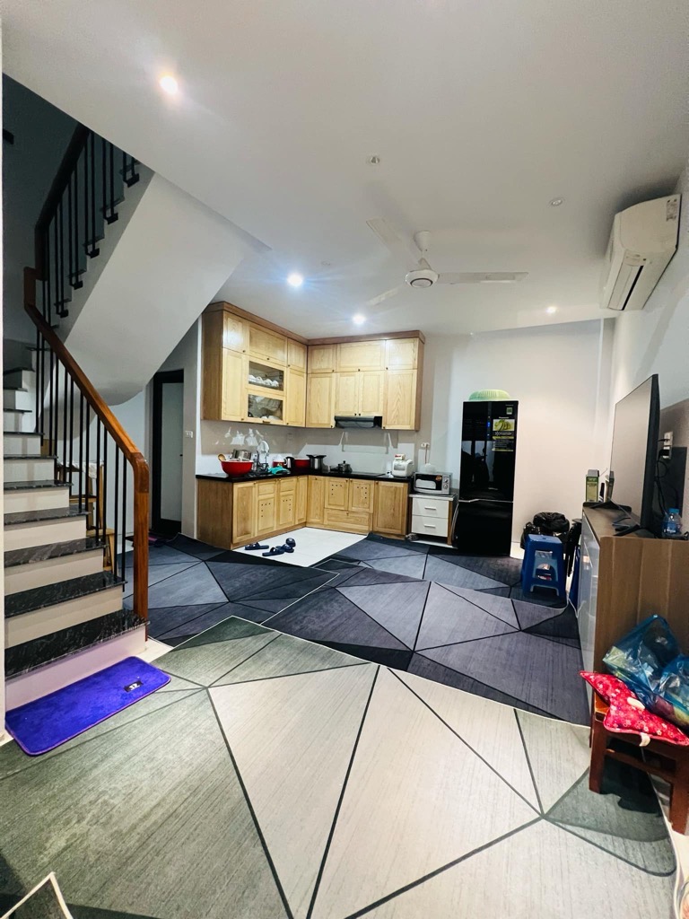 Bán nhà Chợ Khâm Thiên - diện tích 45,2m2 3 tầng - Nhà mới đập hộp - giá 7,6 tỷ