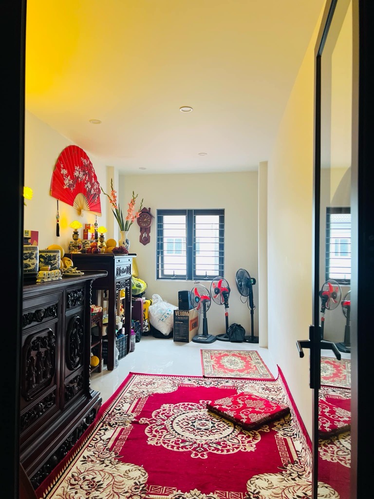 Bán nhà Chợ Khâm Thiên - diện tích 45,2m2 3 tầng - Nhà mới đập hộp - giá 7,6 tỷ