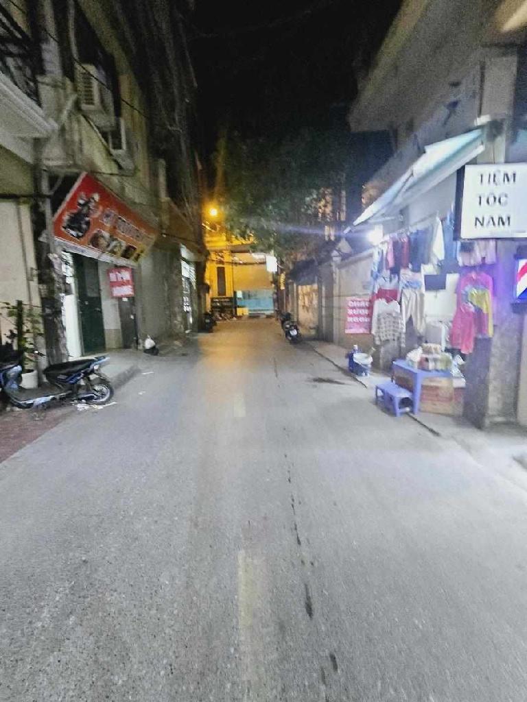 Bán nhà Hoàng Mai - diện tích 65m2 4 tầng - Mặt phố kinh doanh đỉnh - giá 22 tỷ