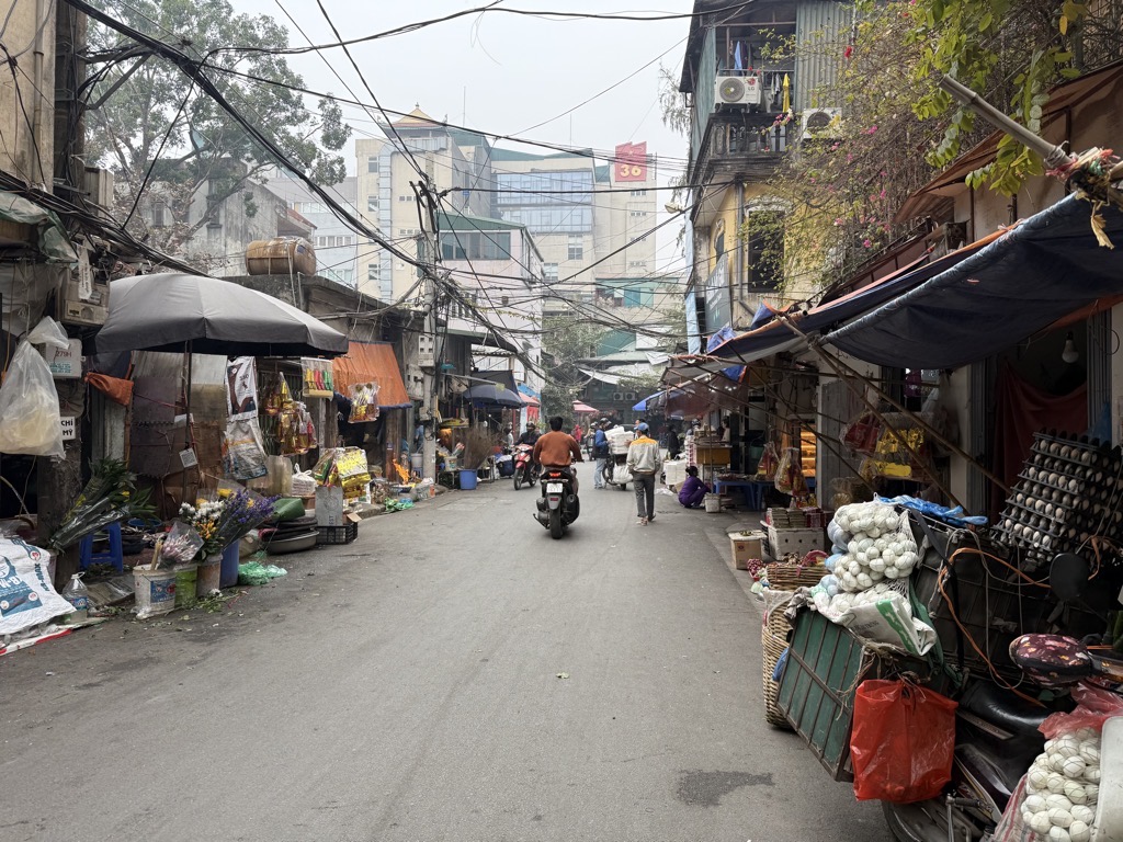 Bán nhà Hồ Đắc Di - diện tích 103m2 1 tầng - Lõi Đống Đa - giá 17,5 tỷ