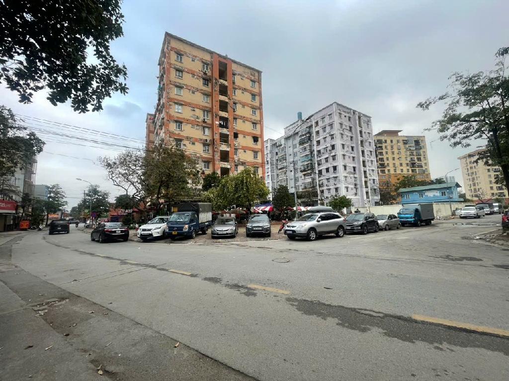 Bán nhà Thịnh Liệt - diện tích 119m2 1 tầng - Ô tô tránh - giá 10,5 tỷ