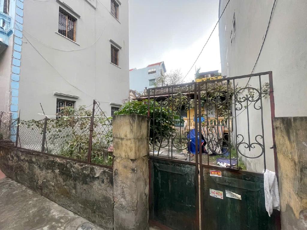 Bán nhà Thịnh Liệt - diện tích 119m2 1 tầng - Ô tô tránh - giá 10,5 tỷ