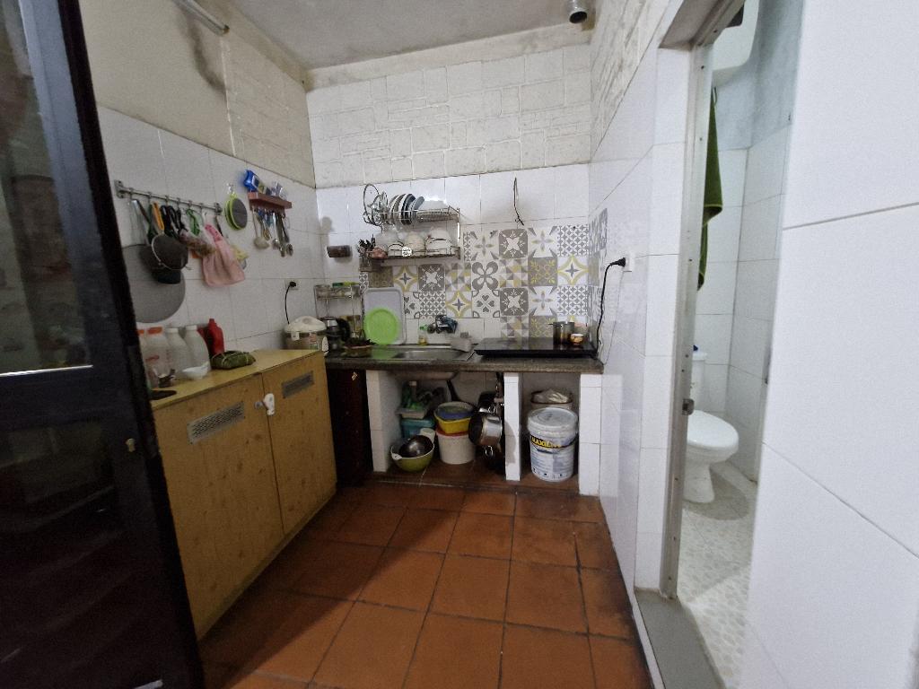 Bán nhà Lương Yên - diện tích 54m2 3 tầng - Sát trường học, kinh doanh tốt - giá 13,3 tỷ