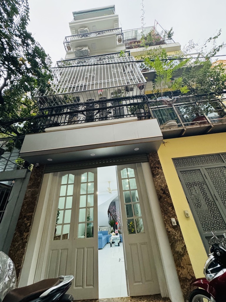 Bán nhà Phạm Ngọc Thạch - diện tích 40m2 5 tầng - ô tô đỗ cửa - giá 15 tỷ