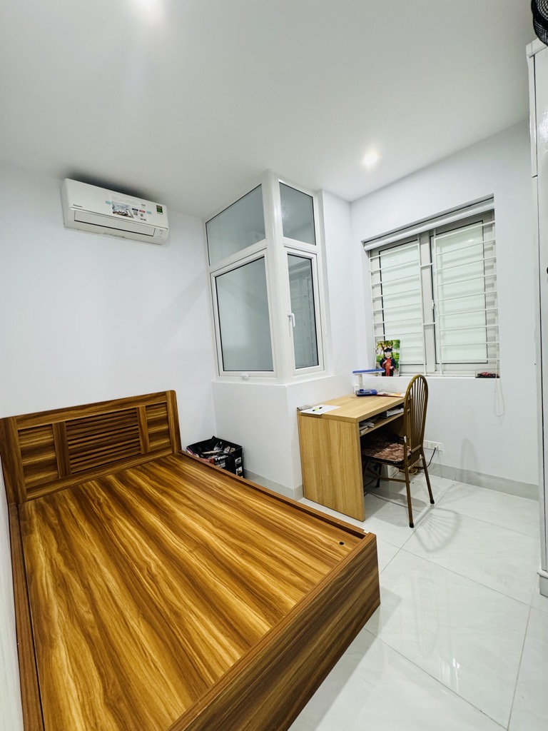 Bán nhà Phạm Ngọc Thạch - diện tích 40m2 5 tầng - ô tô đỗ cửa - giá 15 tỷ