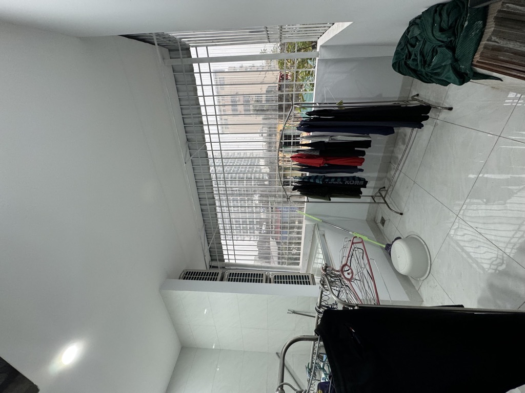 Bán nhà Phạm Ngọc Thạch - diện tích 40m2 5 tầng - ô tô đỗ cửa - giá 15 tỷ