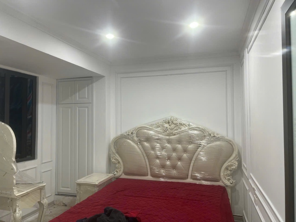 Bán nhà Cự Lộc - diện tích 130m2 2 tầng - Nhà đẹp lô góc full nội thất - giá 7,0 tỷ