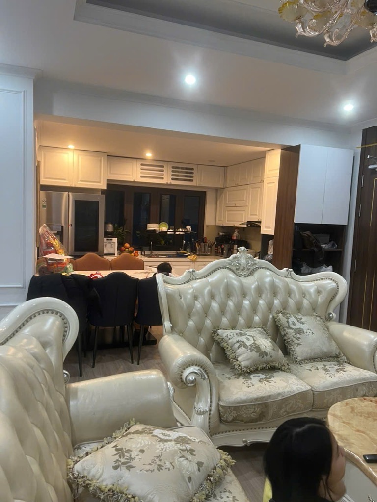 Bán nhà Cự Lộc - diện tích 130m2 2 tầng - Nhà đẹp lô góc full nội thất - giá 7,0 tỷ