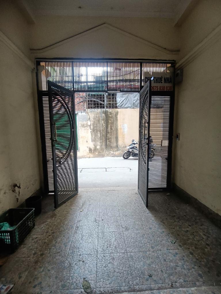 Bán nhà Tương Mai - diện tích 43.2m2 5 tầng - Ô TÔ ĐỖ CỬA - giá 18,6 tỷ