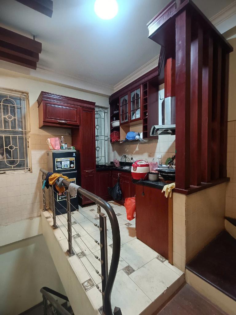 Bán nhà Tương Mai - diện tích 43.2m2 5 tầng - Ô TÔ ĐỖ CỬA - giá 18,6 tỷ