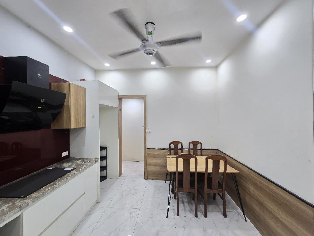 Bán nhà Định Công - diện tích 60m2 3 tầng - gần ô tô - giá 7,5 tỷ