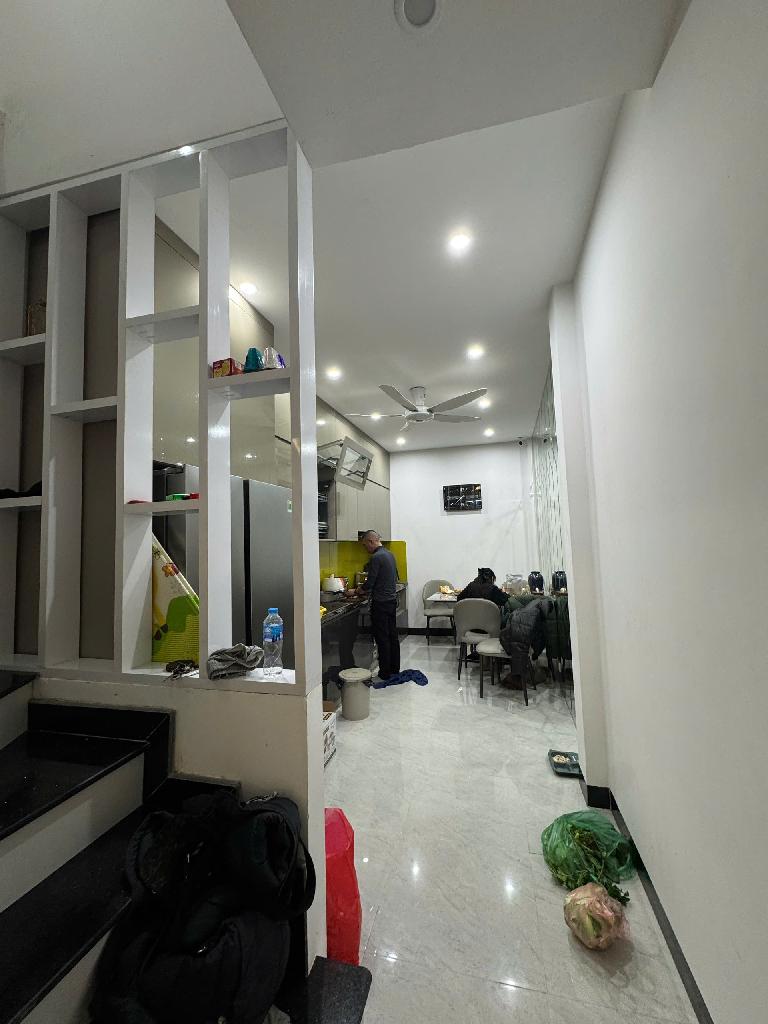 Bán nhà Ngõ Gốc Đề - diện tích 39,7m2 5 tầng - Nhà hoàn thiện long lanh, nội thất cao cấp - giá 13,5 tỷ