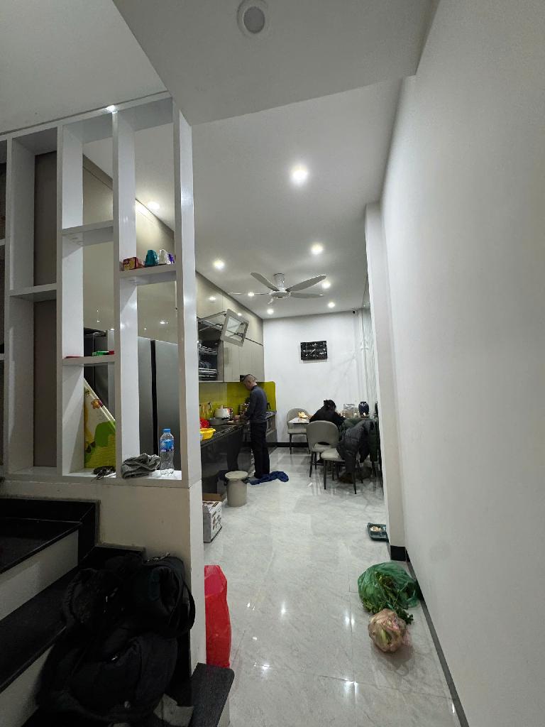Bán nhà Ngõ Gốc Đề - diện tích 39,7m2 5 tầng - Nhà hoàn thiện long lanh, nội thất cao cấp - giá 13,5 tỷ