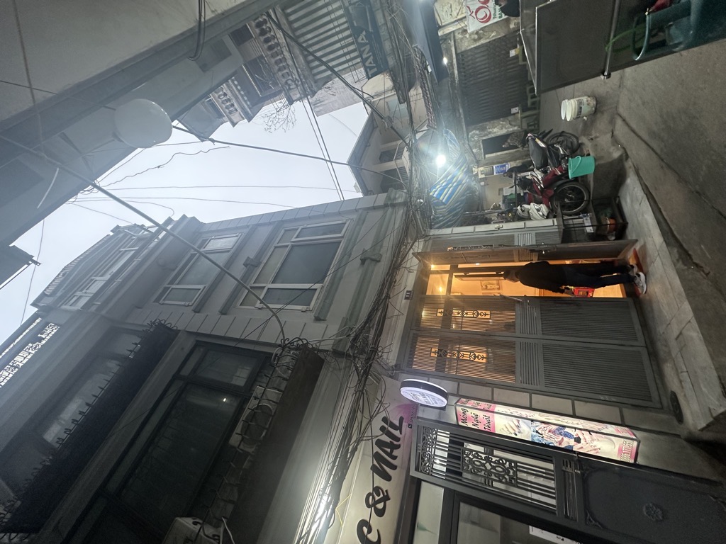 Bán nhà Trần Khát Chân - diện tích 35m2 5 tầng - Lô góc - giá 15 tỷ