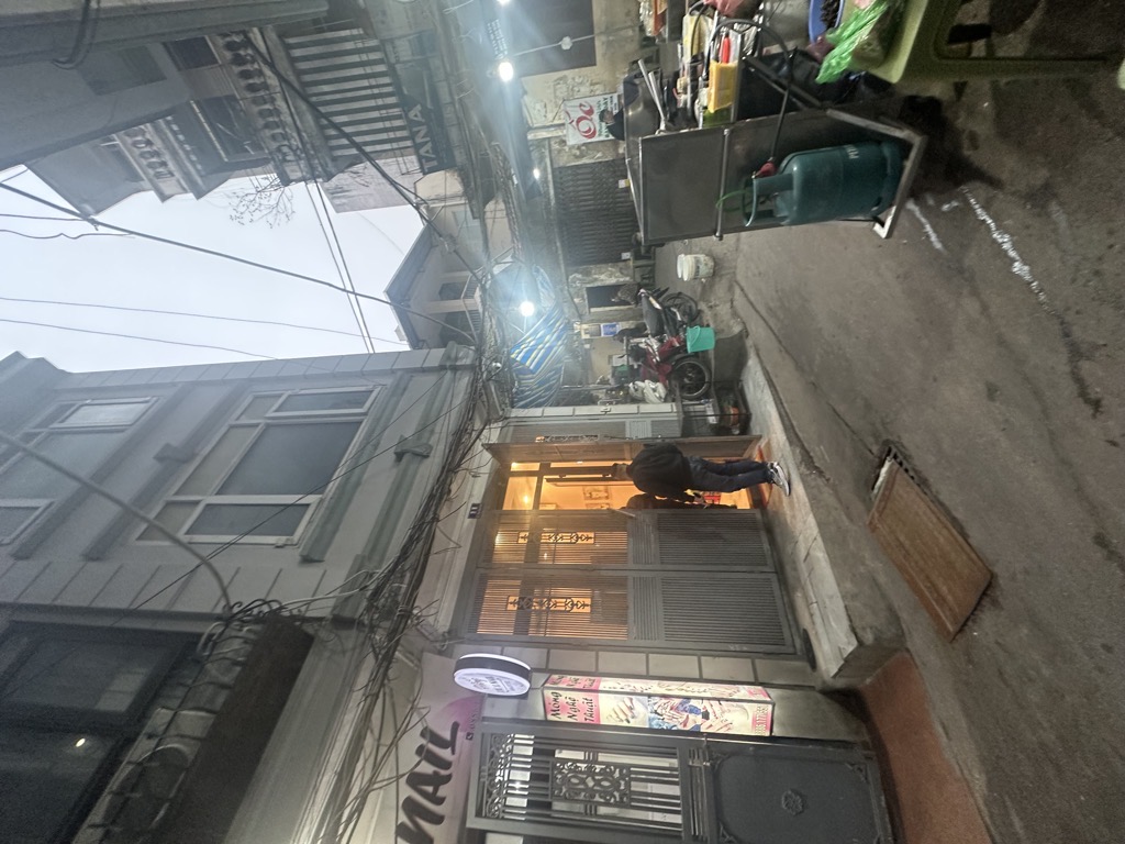 Bán nhà Trần Khát Chân - diện tích 35m2 5 tầng - Lô góc - giá 15 tỷ