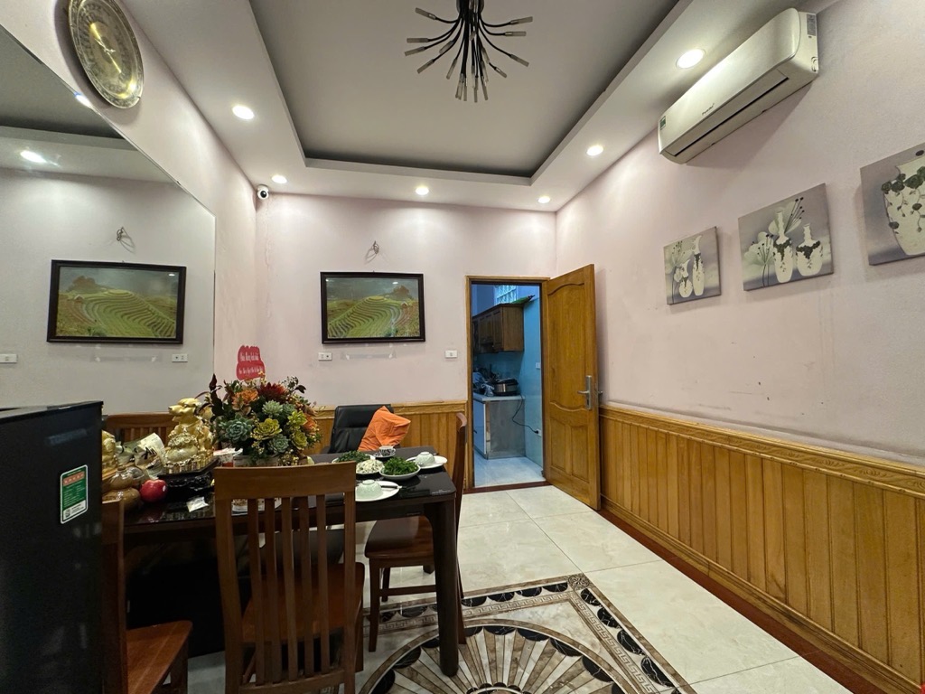 Bán nhà Trần Khát Chân - diện tích 35m2 5 tầng - Lô góc - giá 15 tỷ