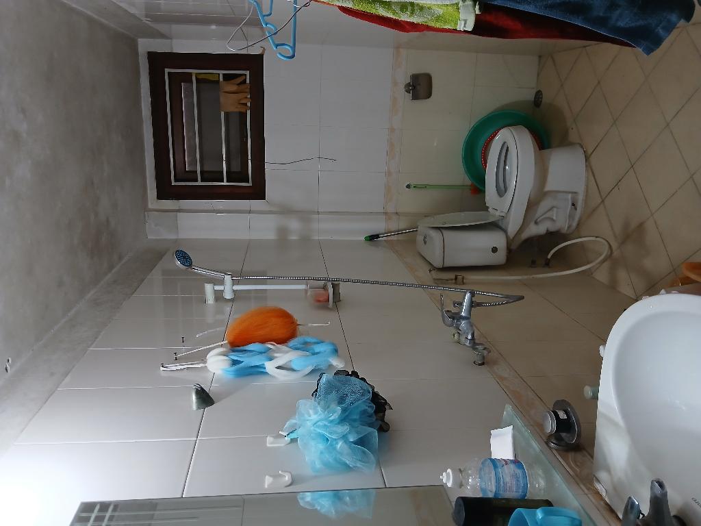 Bán nhà Pháo Đài Láng - diện tích 69.1m2 5 tầng - Mặt ngõ to, thông - giá 23,5 tỷ