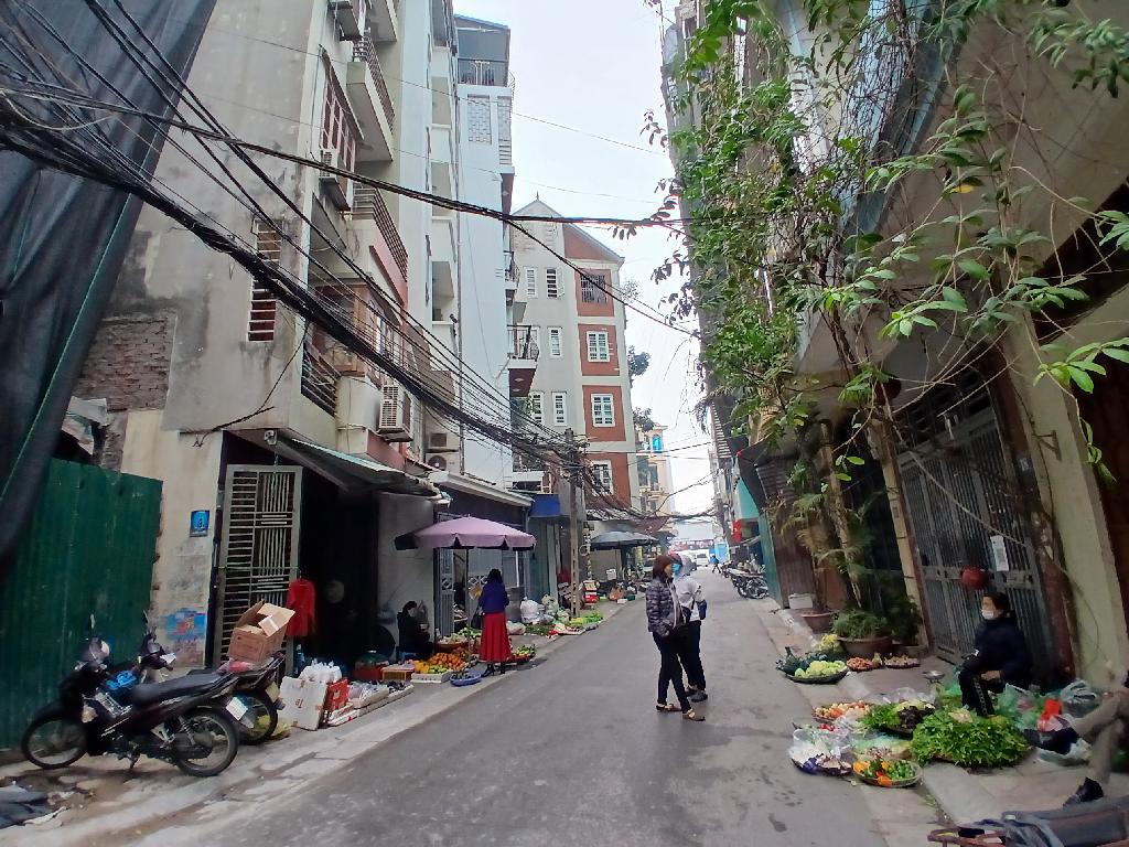 Bán nhà Pháo Đài Láng - diện tích 69.1m2 5 tầng - Mặt ngõ to, thông - giá 23,5 tỷ