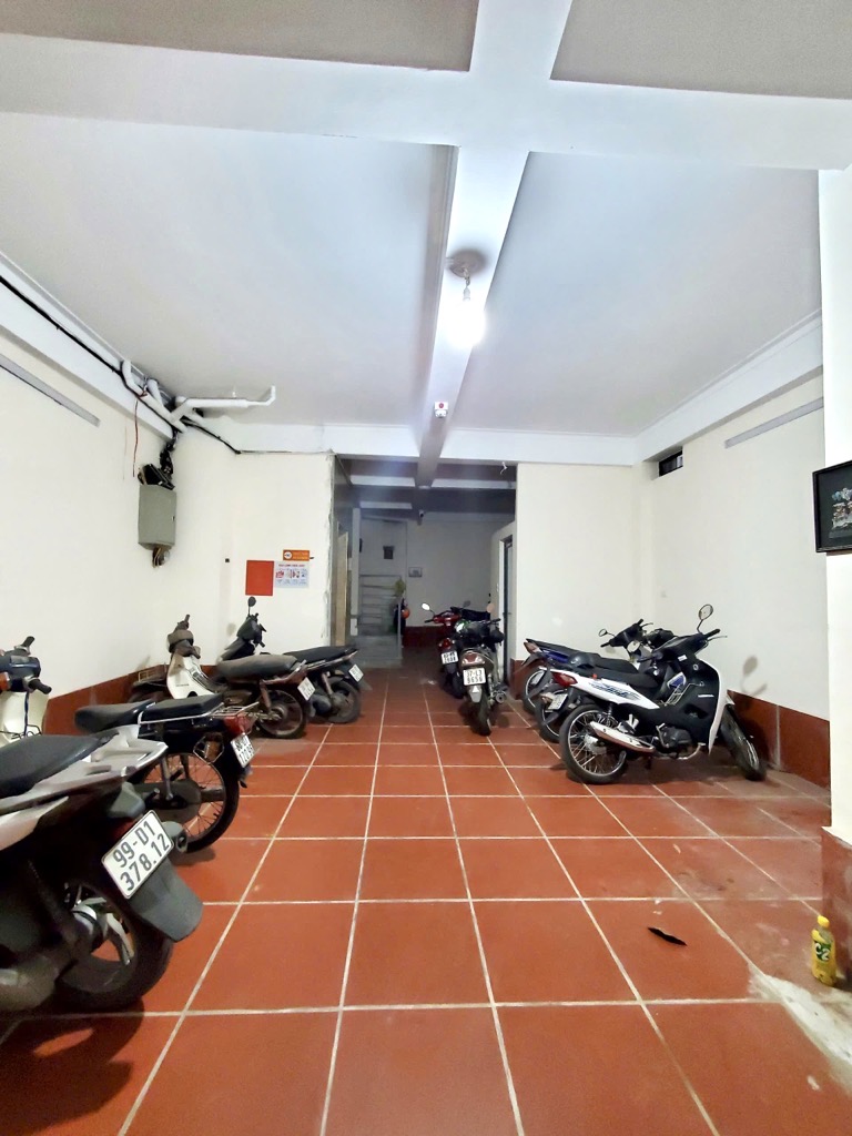 Bán nhà Tôn Thất Tùng - diện tích 69.8m2 7 tầng - Khu vực hiếm nhà bán tòa căn hộ dịch vụ - giá 17,5 tỷ