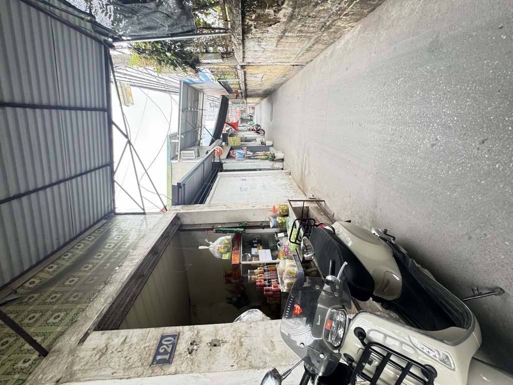 Bán nhà Giải Phóng - diện tích 131m2 1 tầng - Ô TÔ- KINH DOANH - giá 12,6 tỷ