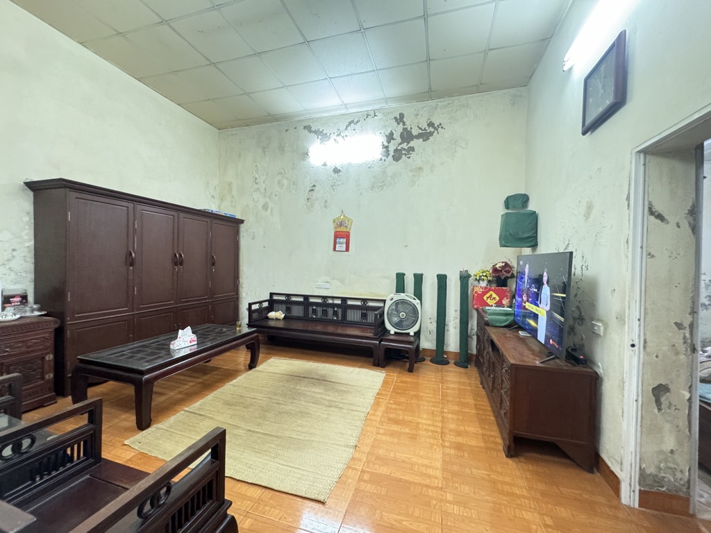 Bán nhà Giải Phóng - diện tích 131m2 1 tầng - Ô TÔ- KINH DOANH - giá 12,6 tỷ