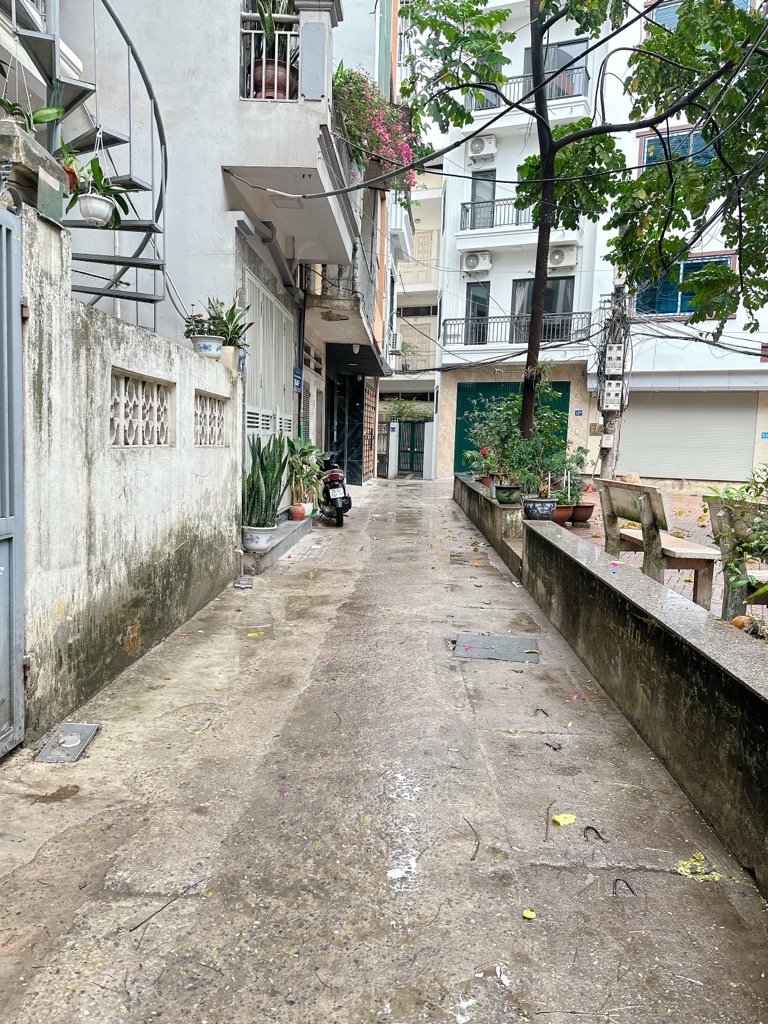 Bán nhà Nguyễn Trãi - diện tích 50m2 6 tầng - Ô tô nhỏ đỗ cửa - giá 15,6 tỷ