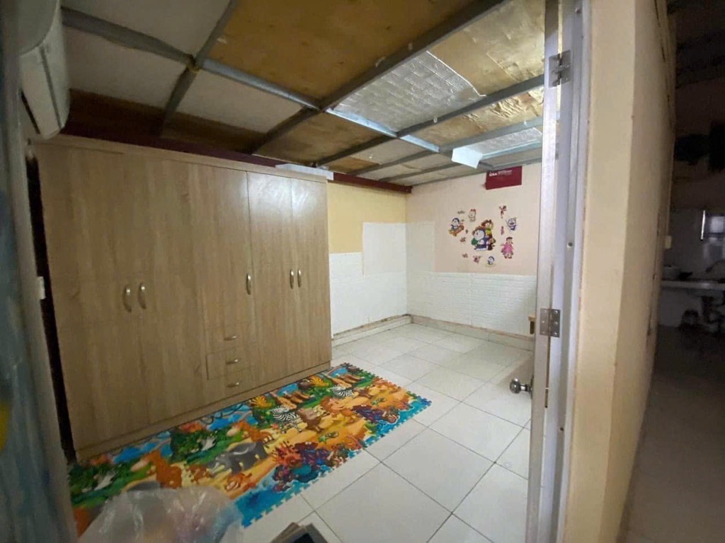 Bán nhà Nguyễn Chính - diện tích 69m2 1 tầng - Ô TÔ TẢI ĐỖ CỬA - giá 2,35 tỷ