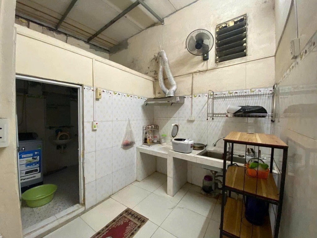 Bán nhà Nguyễn Chính - diện tích 69m2 1 tầng - Ô TÔ TẢI ĐỖ CỬA - giá 2,35 tỷ