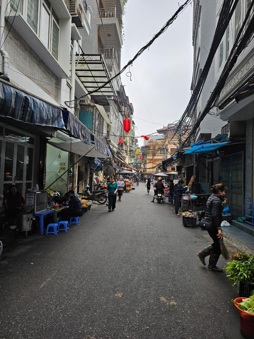 Bán nhà Ngõ Chợ Khâm Thiên - diện tích 46,5m2 4 tầng - Kinh doanh sầm uất - giá 20,8 tỷ