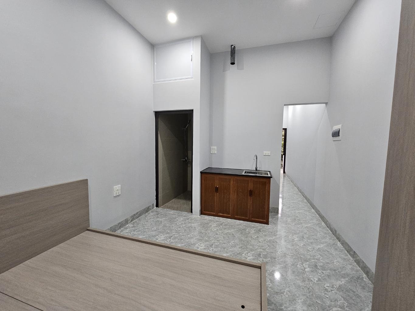 Bán nhà Ngõ Đoàn Kết - diện tích 103m2 3 tầng - Nhà đẹp hiếm có - giá 16,8 tỷ