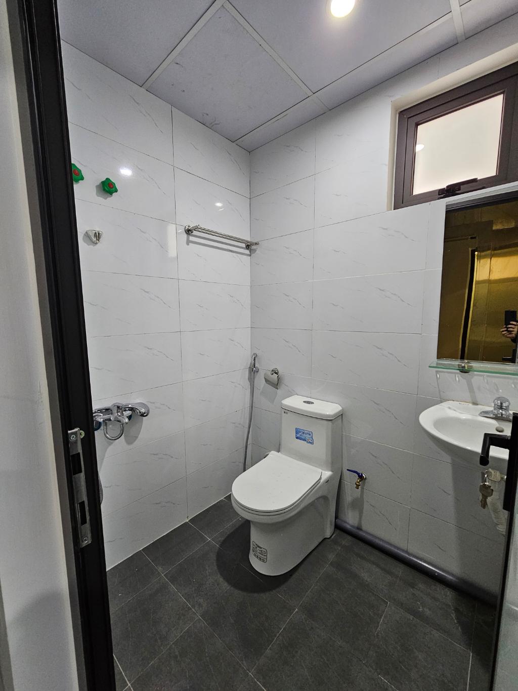 Bán nhà Hạ Đình - diện tích 51m2 7 tầng - Ô tô đỗ cửa - giá 21 tỷ