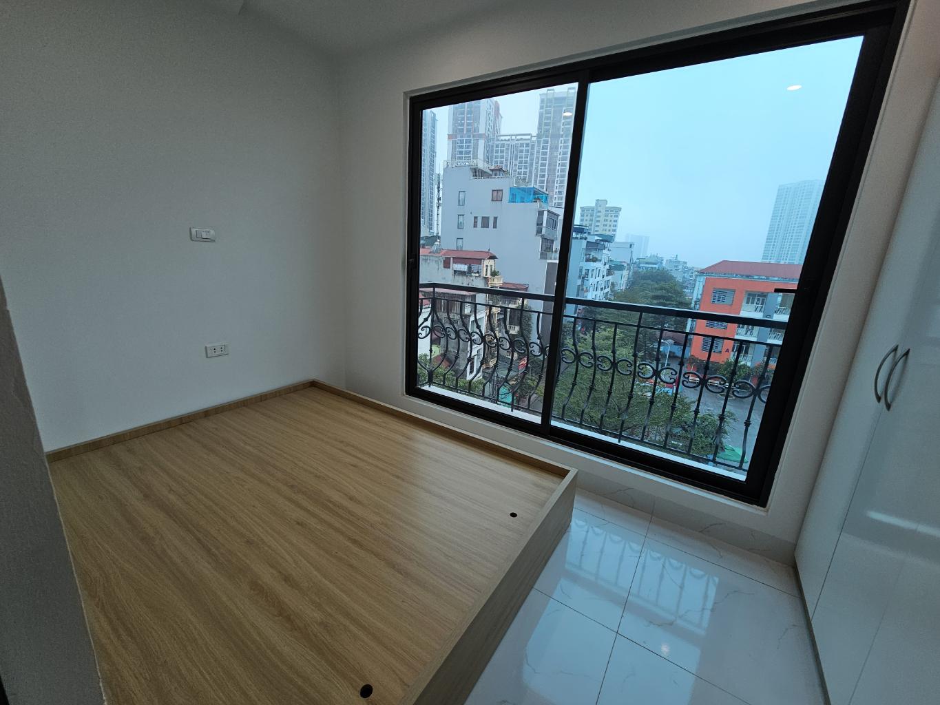 Bán nhà Hạ Đình - diện tích 51m2 7 tầng - Ô tô đỗ cửa - giá 21 tỷ