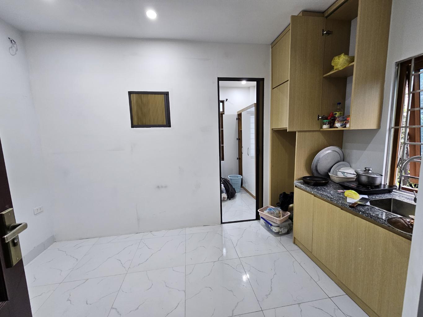 Bán nhà Hạ Đình - diện tích 51m2 7 tầng - Ô tô đỗ cửa - giá 21 tỷ