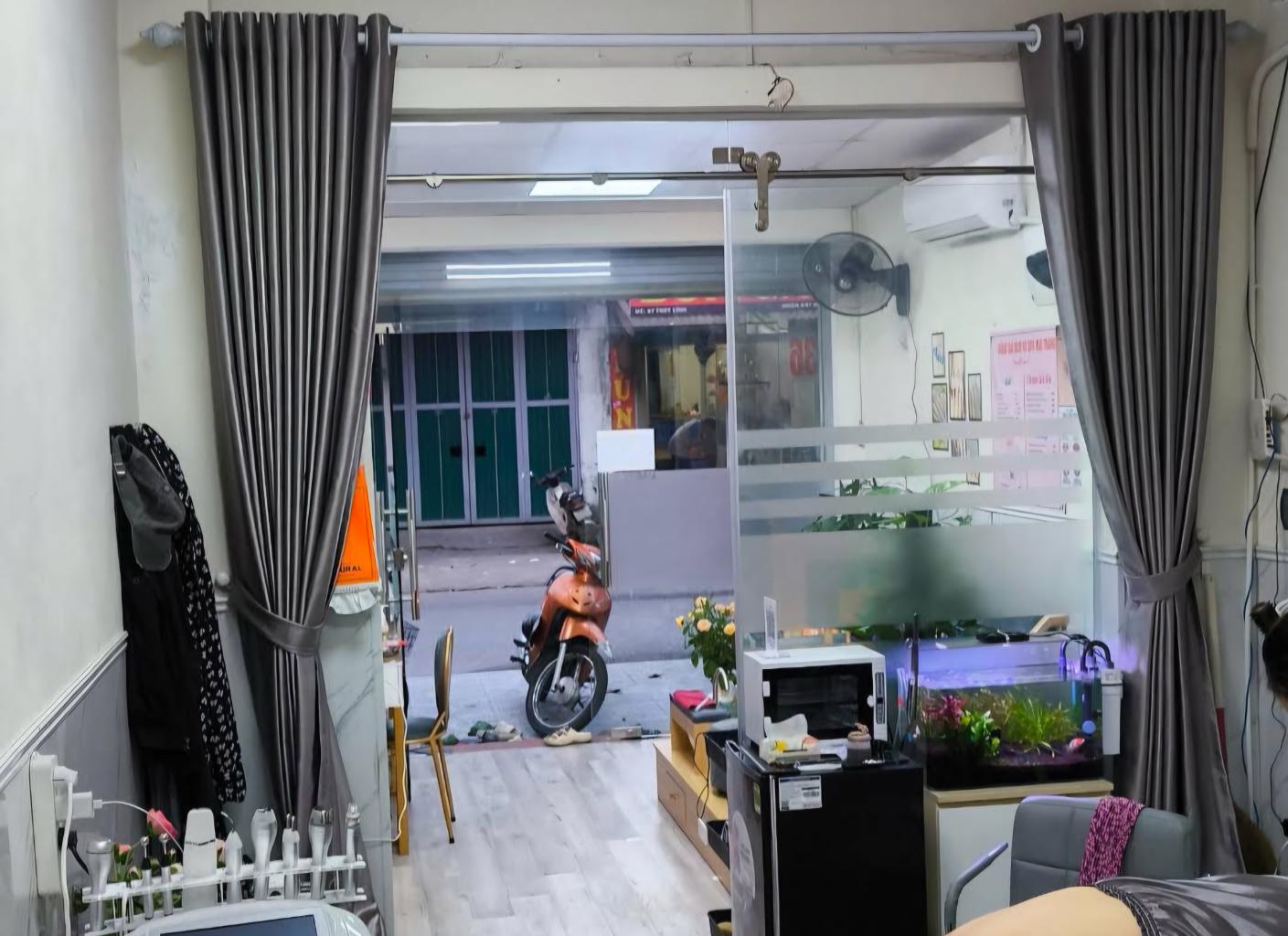 Bán nhà Thúy Lĩnh - diện tích 71m2 1 tầng - Nhà mặt phố trước nhà ô tô tránh dừng đỗ - giá 13,9 tỷ