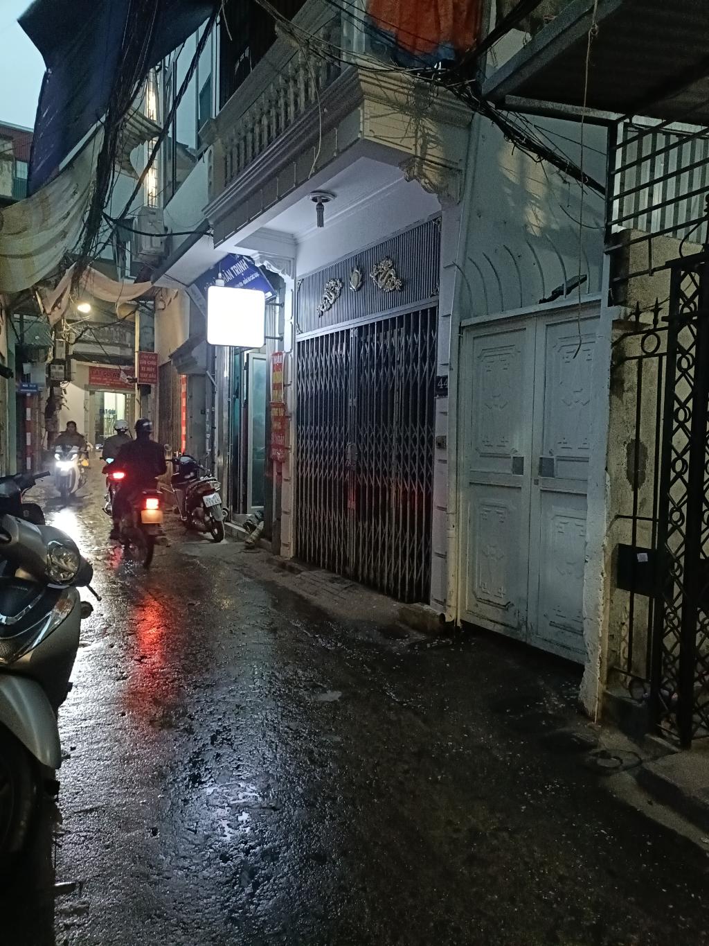 Bán nhà Nguyễn Đức Cảnh - diện tích 62m2 1 tầng - Đất đẹp, vài bước ra phố - giá 2,9 tỷ