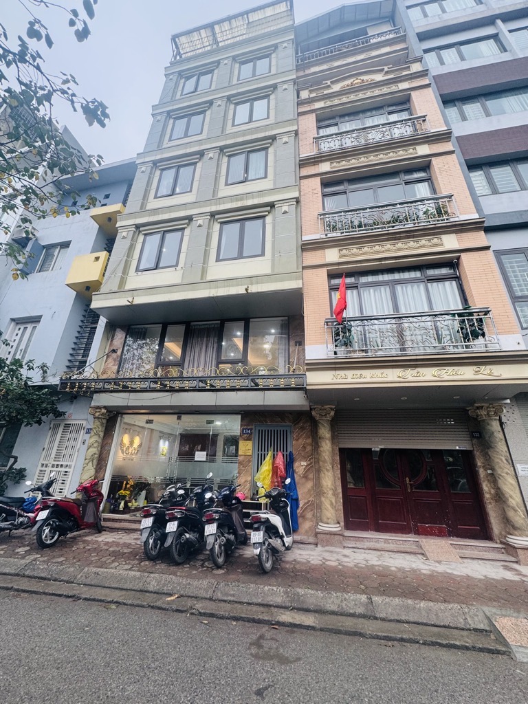 Bán nhà Trường Chinh - diện tích 38m2 7 tầng - Nhà đẹp long lanh, thang máy - giá 16,9 tỷ